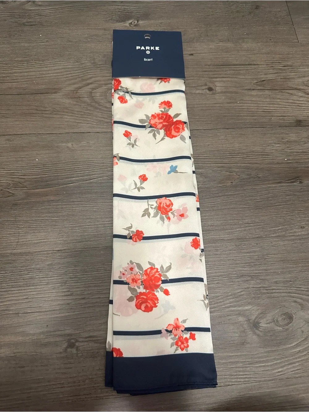 Last One! 🎯❤️💙 NWT! Women's Floral Square Scarf - PARKE x TARGET - Picture 3 of 5